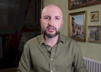 17/25’te Anayasa askıya alındı