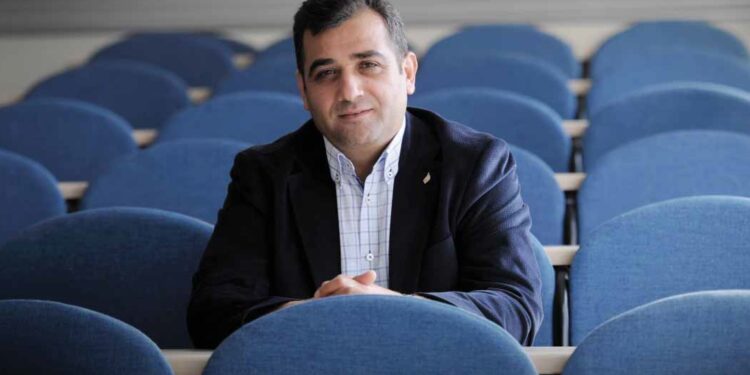 Gazeteci Akpınar, Kemalist ve ulusalcı yargı üyelerine seslendi: